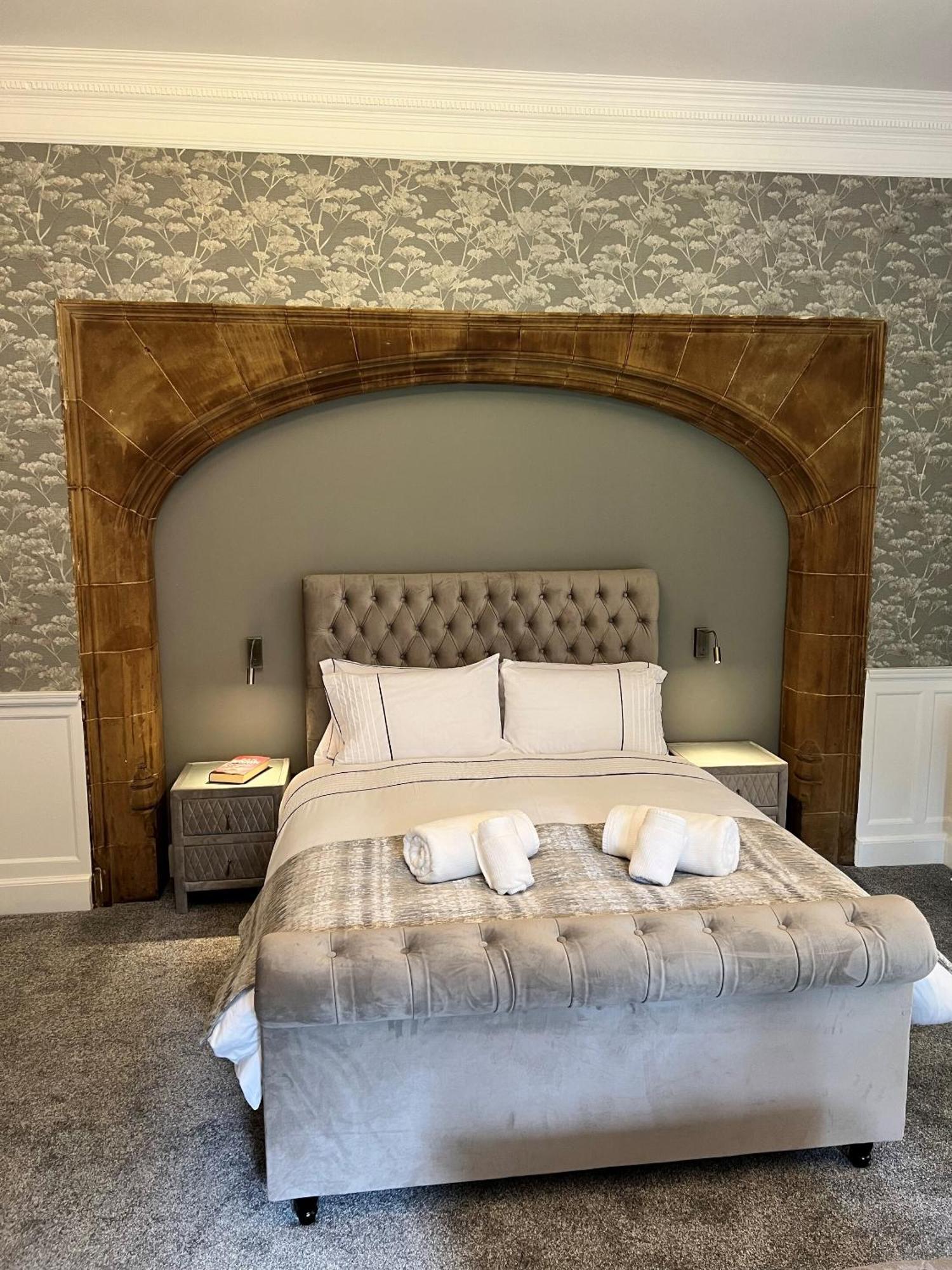 Rossal House Apartments, Inverness, Highlands 3*