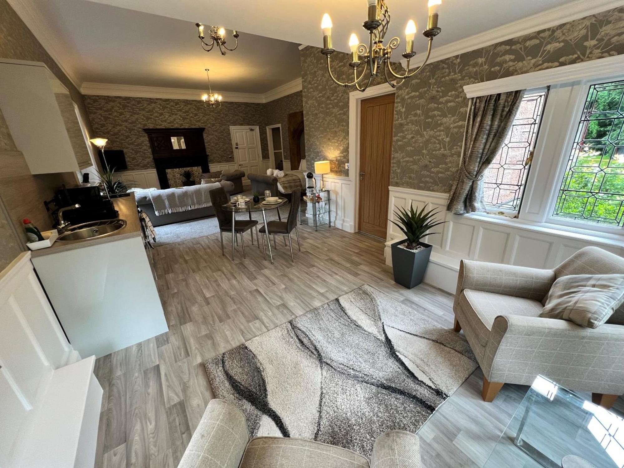 Rossal House Apartments, Inverness, Highlands 3*